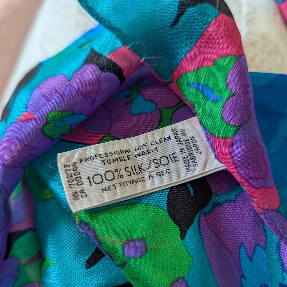 Colorful Patterned Scarves Collection - Picture 6 of 16